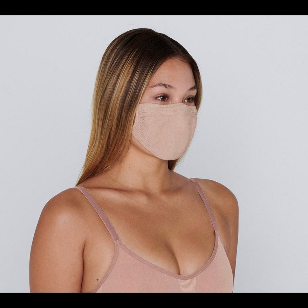 Skims face mask